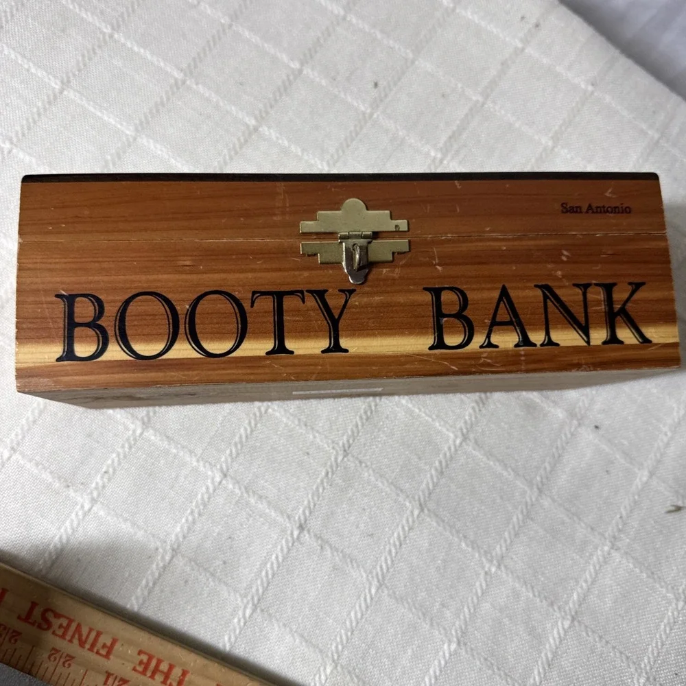 Pirate Cedar Keepsake Box BOOTY BANK & Candy Stash San Antonio,‎ Texas